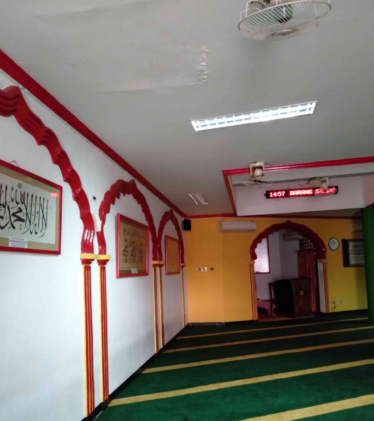 lantai 1, tempat sholat laki-laki | dokpri.