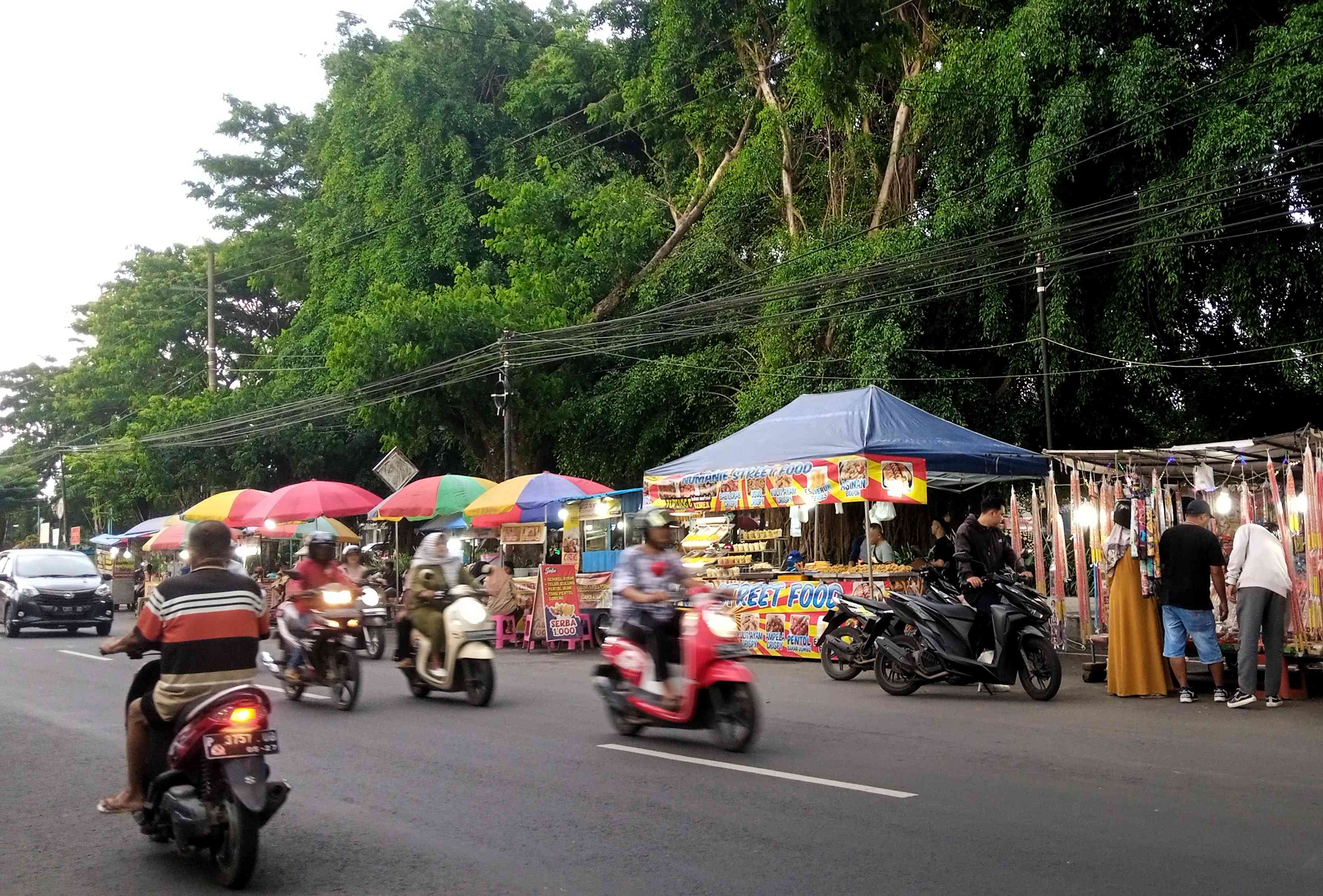 RTH Maron lokasi ngabuburit favorit di musim ramadhan di daerah Genteng, Banyuwangi (Sumber: pribadi)