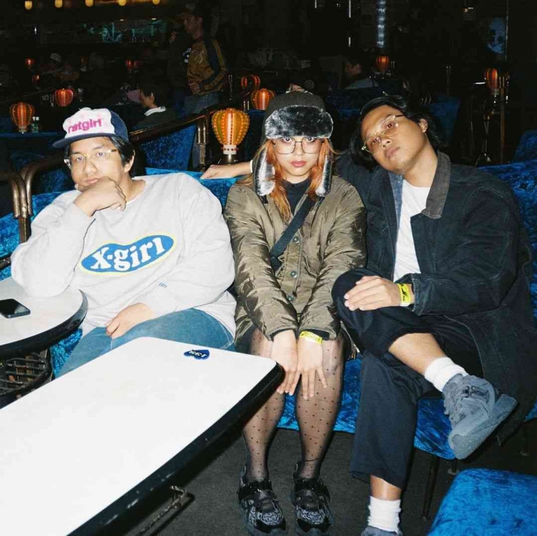 https://www.instagram.com/grrrlgang/