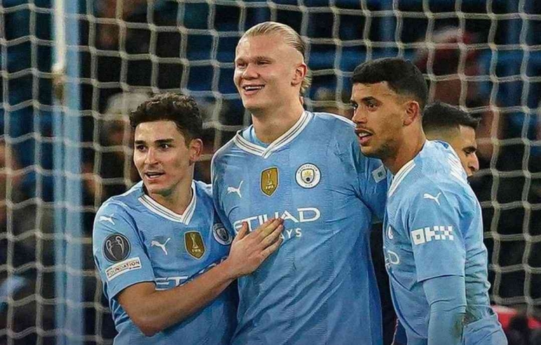 Manchester City masih punya peluang raih double treble. (Instagram @sportskeeda_football)