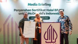 Input sumber https://news.detik.com/berita/d-7245397/bpjh-sebut-mcdonalds-indonesia-ikon-implementasi-halal-resto-siap-saji