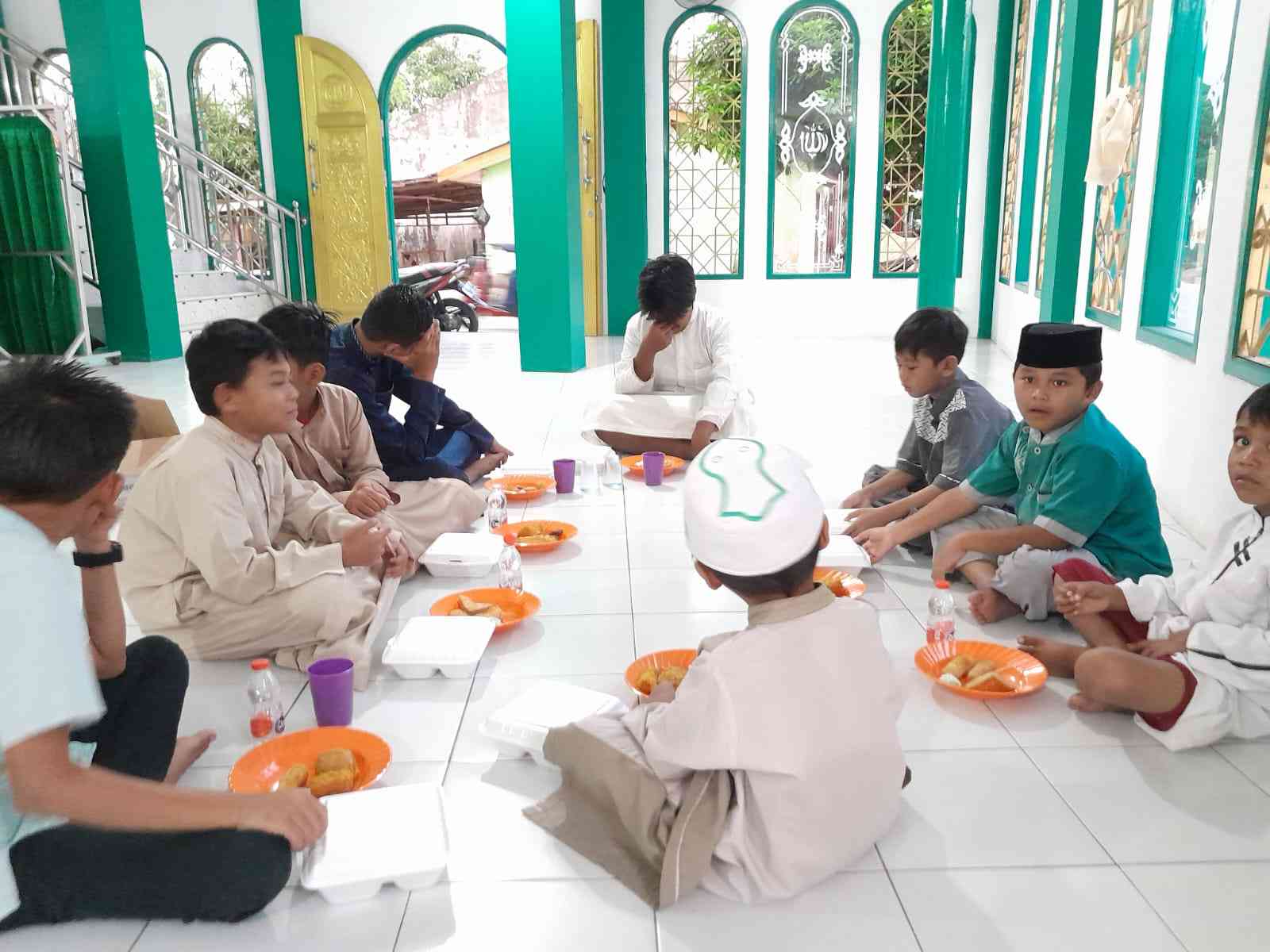 Bersedekah takjil (dokpri)