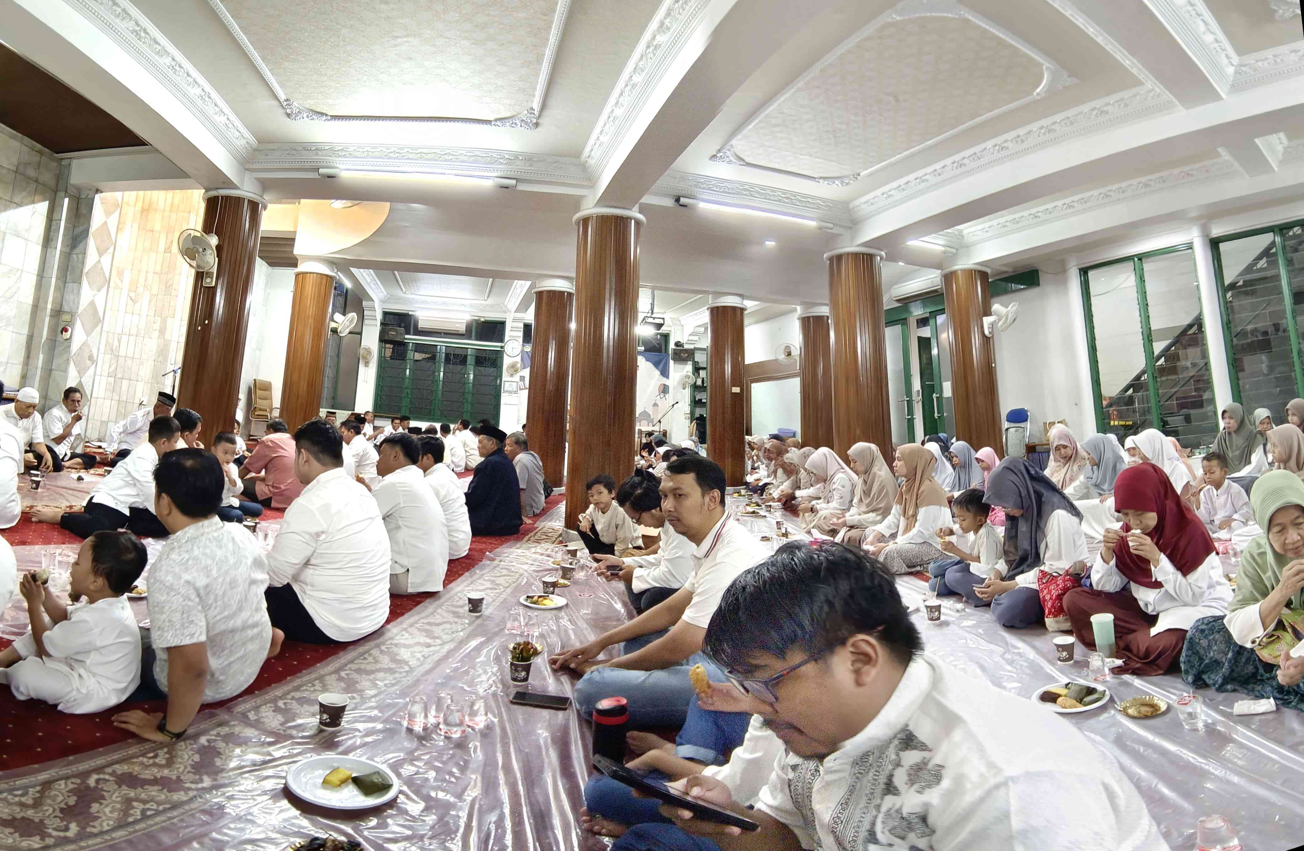 Buka Puasa Bersama DKM An-Naafiu (Sumber: dokpri)