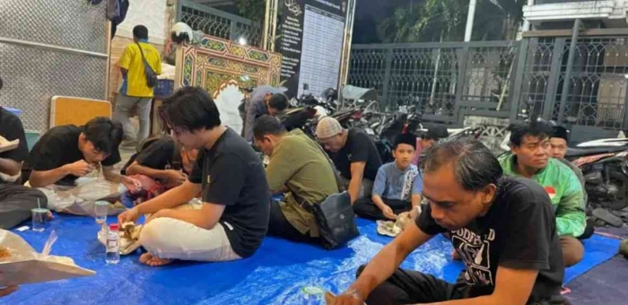 Ngabuburit bareng Ojol, Seruuu Pol! (dok. suarasurabaya)