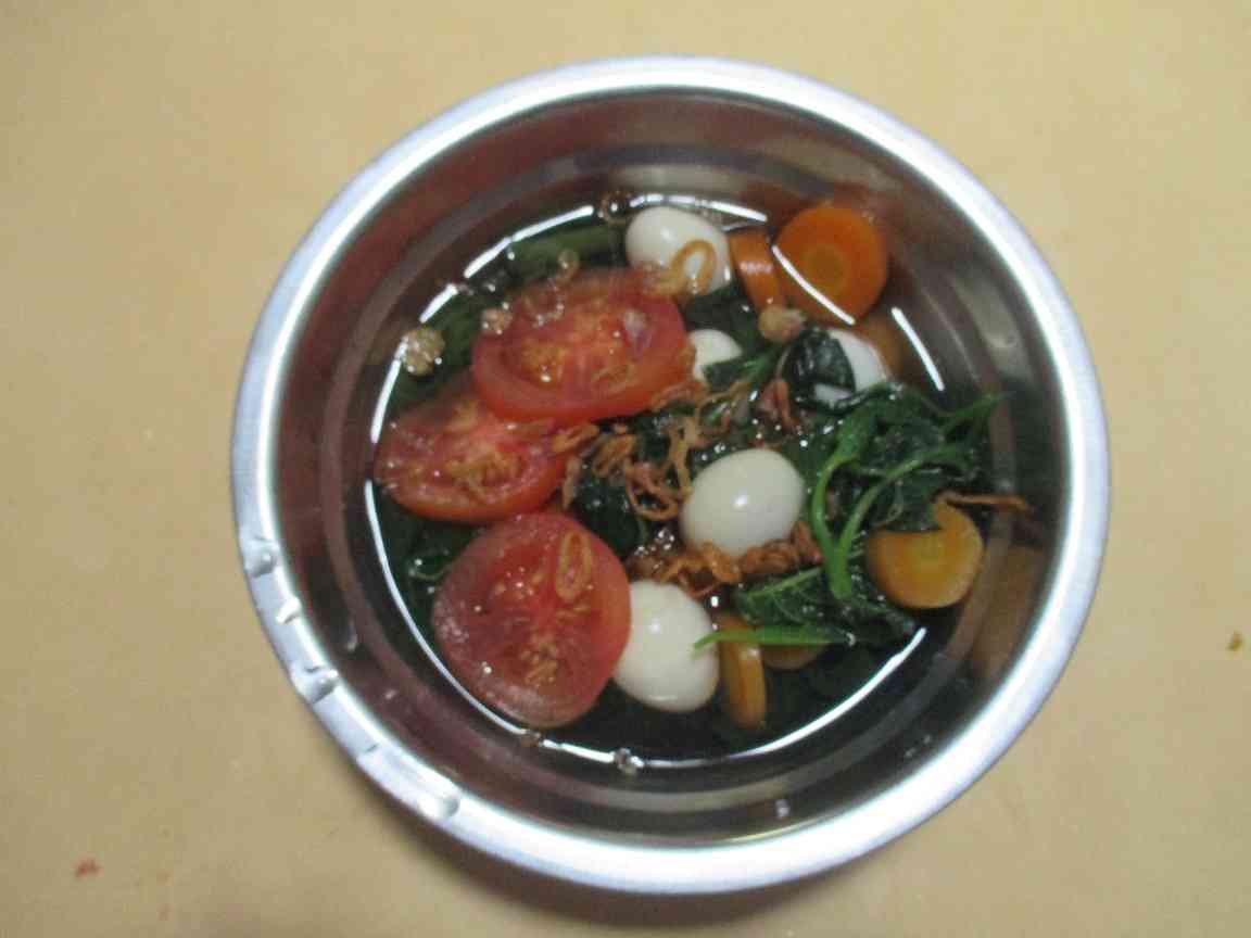 Sayur bening telur puyuh kreasi anak kos/dokpri