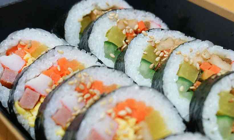 Gimbap jadi dan siap disantap untuk berbuka atau sahur.  Sumber gambar dokumen Zen