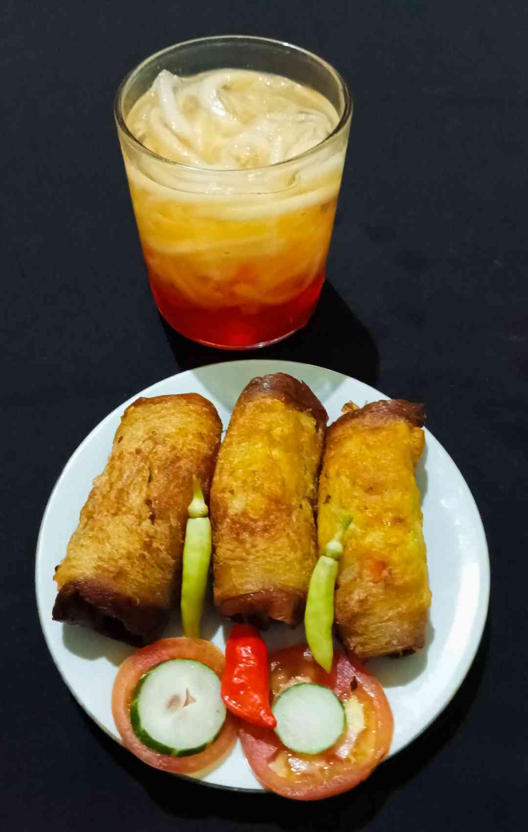 Roti gulung ragout. Kreasi ke-3 makanan berbuka anak kost dari roti tawar (dokpri)