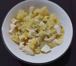 Tumbuk kasar telur dan kentang(dokpri)
