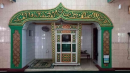 Mihrab Masjid Syekh Makdum Kusen di Desa Rajawana (Dok. Pribadi)