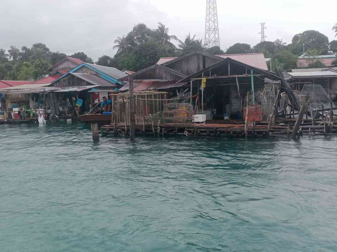 Salah satu sudut rumah penduduk di Pulau (Dokumentasi Pribadi)