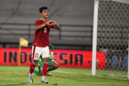 Selebrasi Pratama Arhan, seusai mencetak gol dalam pertandingan persahabatan melawan Timor Leste (27/1/2022).(Dok. PSSI via kompas.com)