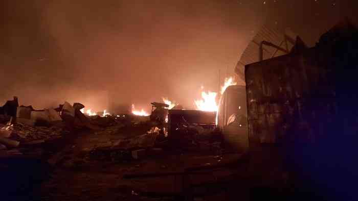 Foto: Kebakaran Kebayoran Lama (Annisa-detikcom)