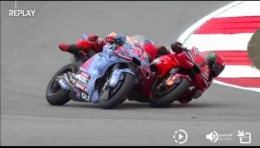 Insiden terjatuhnya Marc Marquez dan Pedrosa Bagnaia. Sumber: motogp.com
