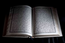 Kitab Al-Quran (pixabay.com/ChanFactory )
