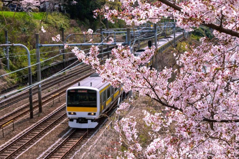 Ilustrasi fasilitas kereta di Jepang. Sumber: japan-forward.com
