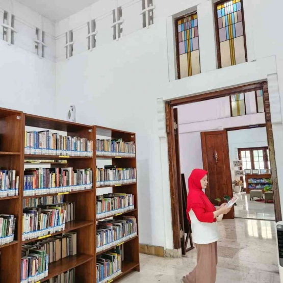 Ngabuburead di Perpustakaan BI Surabaya (dok. Bukanbocahbiasa.com) 