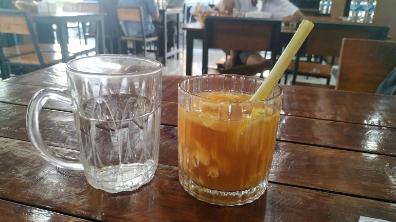 Minuman jahe dan madu untuk kesehatan. Photo: dok pribadi