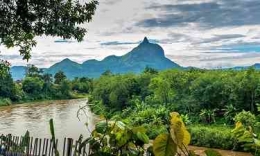 Penampakan sungai Lematang dan Bukit Selero Lahat- sumber gambar: disway.id