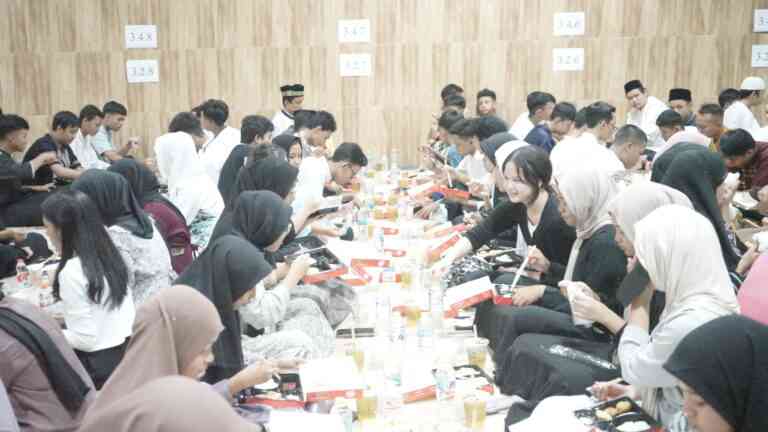 Bukber yang diikuti seluruh siswa, dokumentasi Anggita 