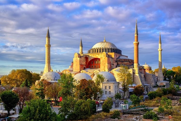 Ilustrasi Turki - Bangunan Hagia Sophia. (Sumber: SHUTTERSTOCK via kompas.com)
