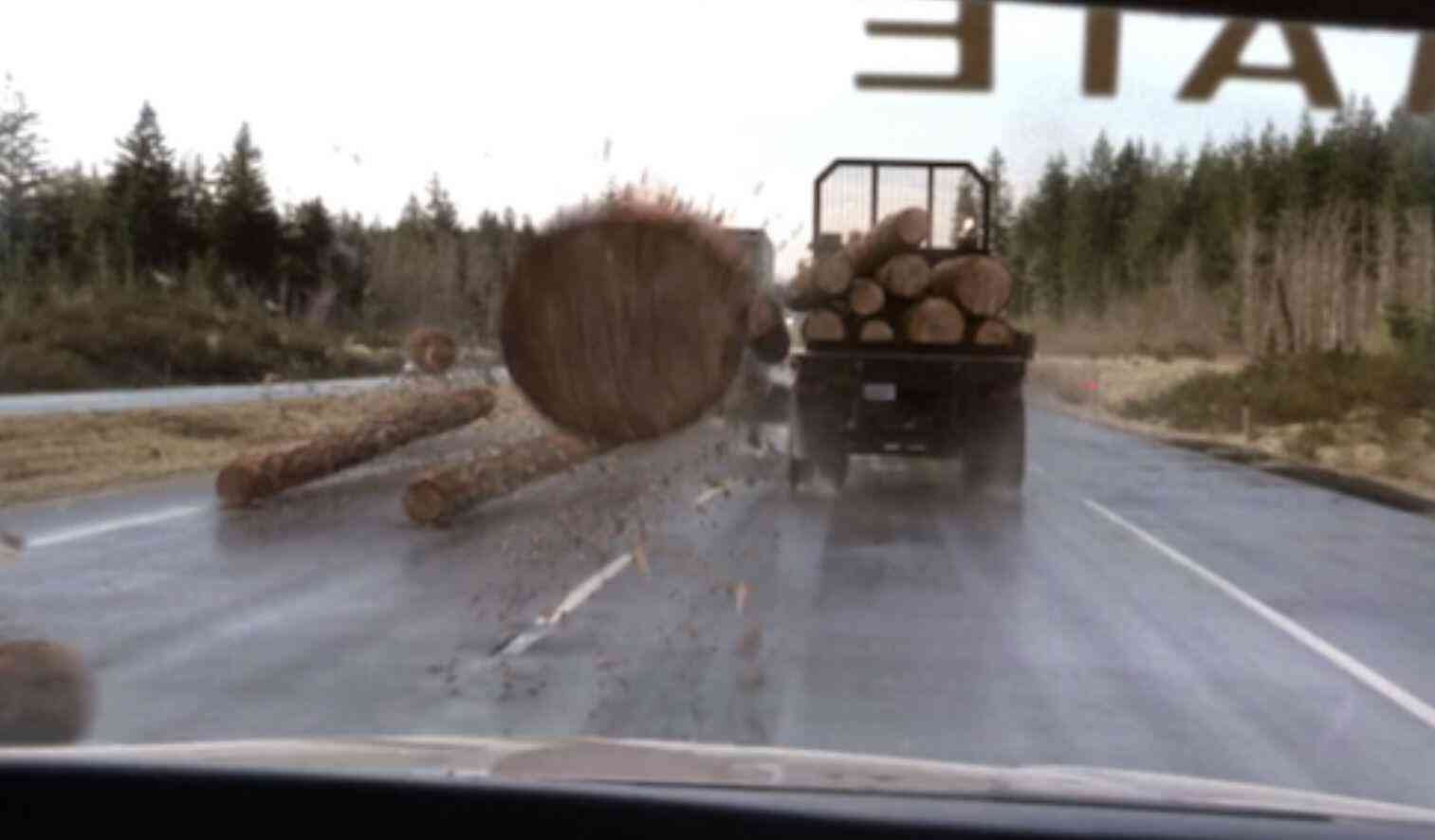 Final Destination 2 (image by keithlovesmovies.com)