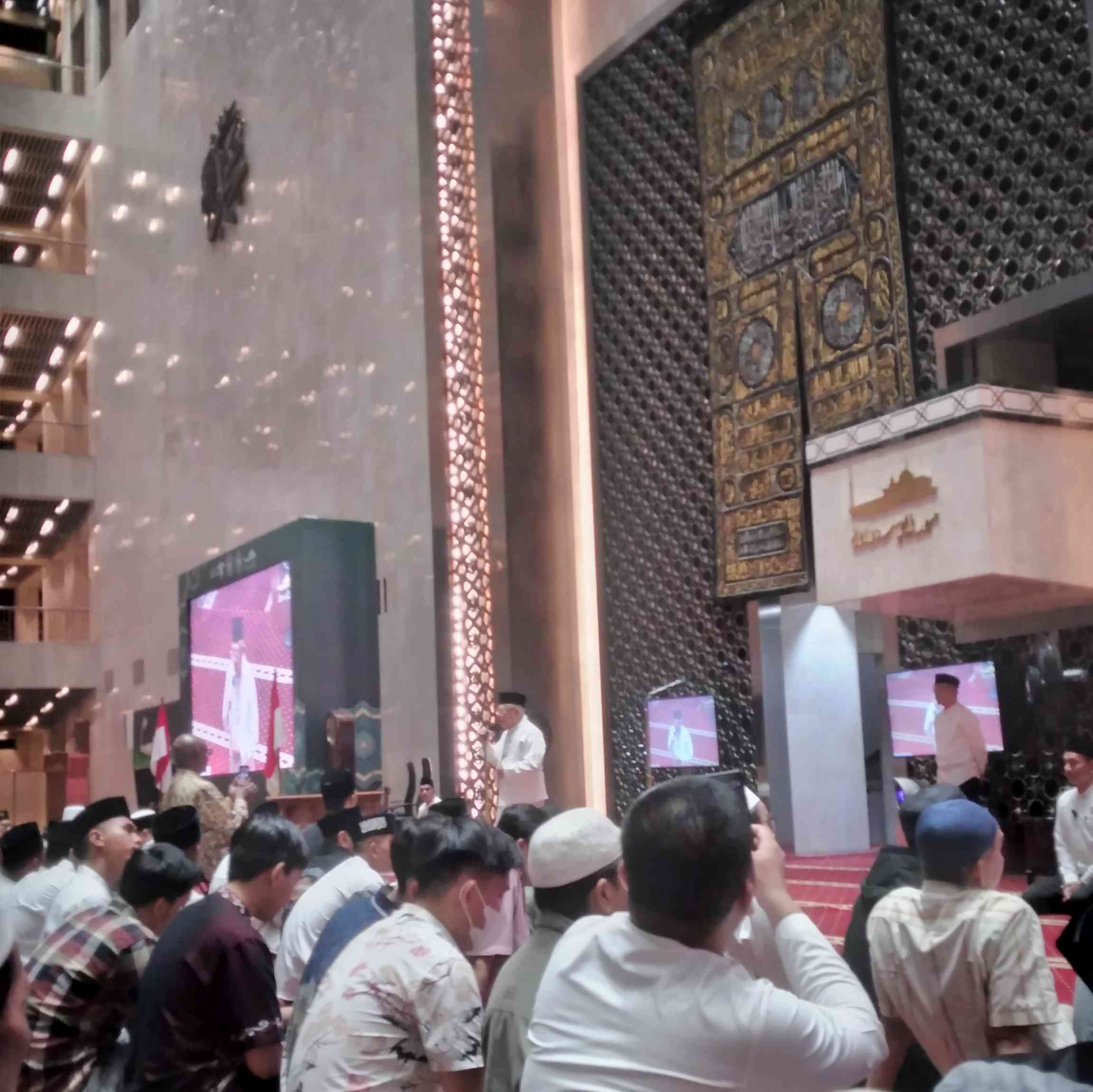 Foto: Wapres KH. Ma'ruf Amin saat memberikan tausiah menjelang salat Tarawih (Dok. Pribadi)