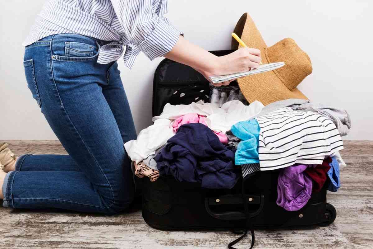 Ilustrasi Packing (sumber: shutterstock)