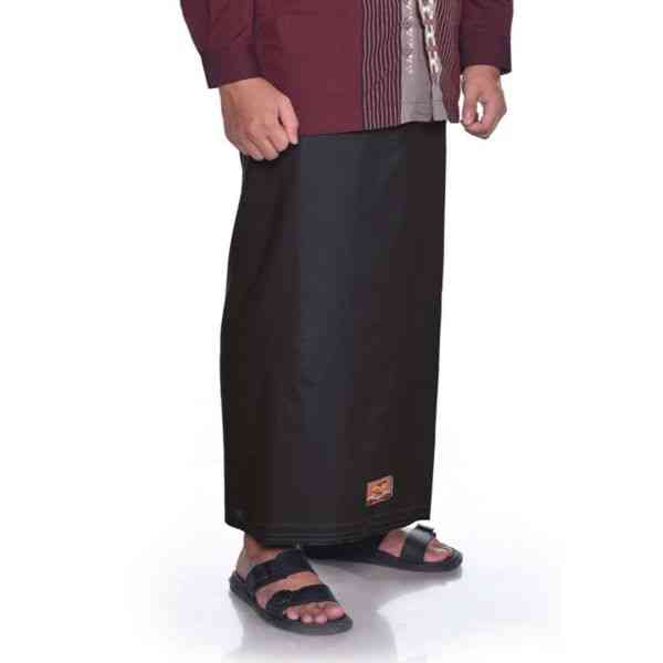 Ilustrasi outfit sarung dengan kombinasi baju koko (Foto Detiksulawesi.com). 