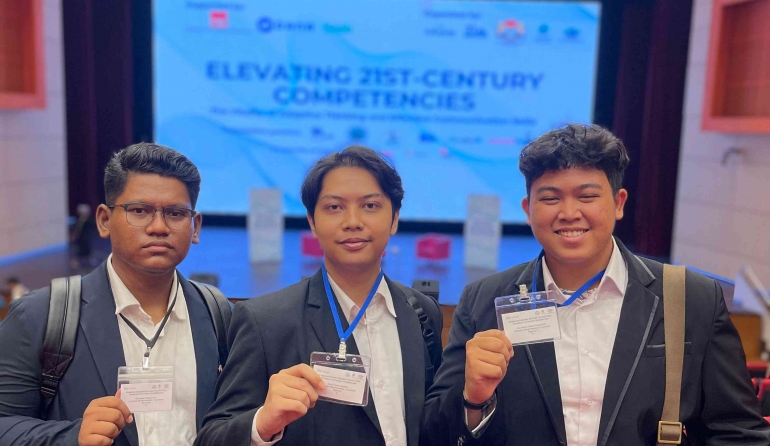 Mahasiswa Hukum UMP Raih Penghargaan dalam Singapore-Indonesia Education Summit 2024/dok. pri