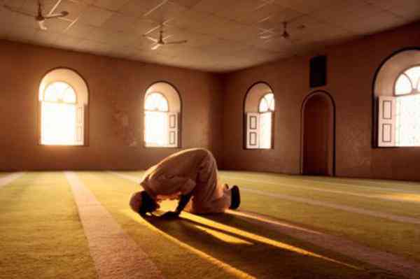 (sumber gambar: Muslimvillage.com)