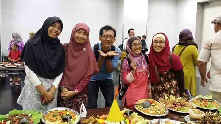 Jamuan Iftar di Negeri Sakura (Sumber: koleksi pribadi)