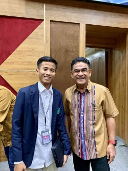 Poto Bersama Dr. Andreas Pareira (Anggota Komisi X DPR RI Fraksi Partai Demokrasi Indonesia Perjuangan Nusa Tenggara Timur II)/dokpri