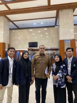 Photo Bersama Dr. Dede Yusuf, M.E., S.T., M.I.Pol (Wakil Ketua Komisi X DPR RI Fraksi Partai Demokrat Jawa Barat II) /dokpri