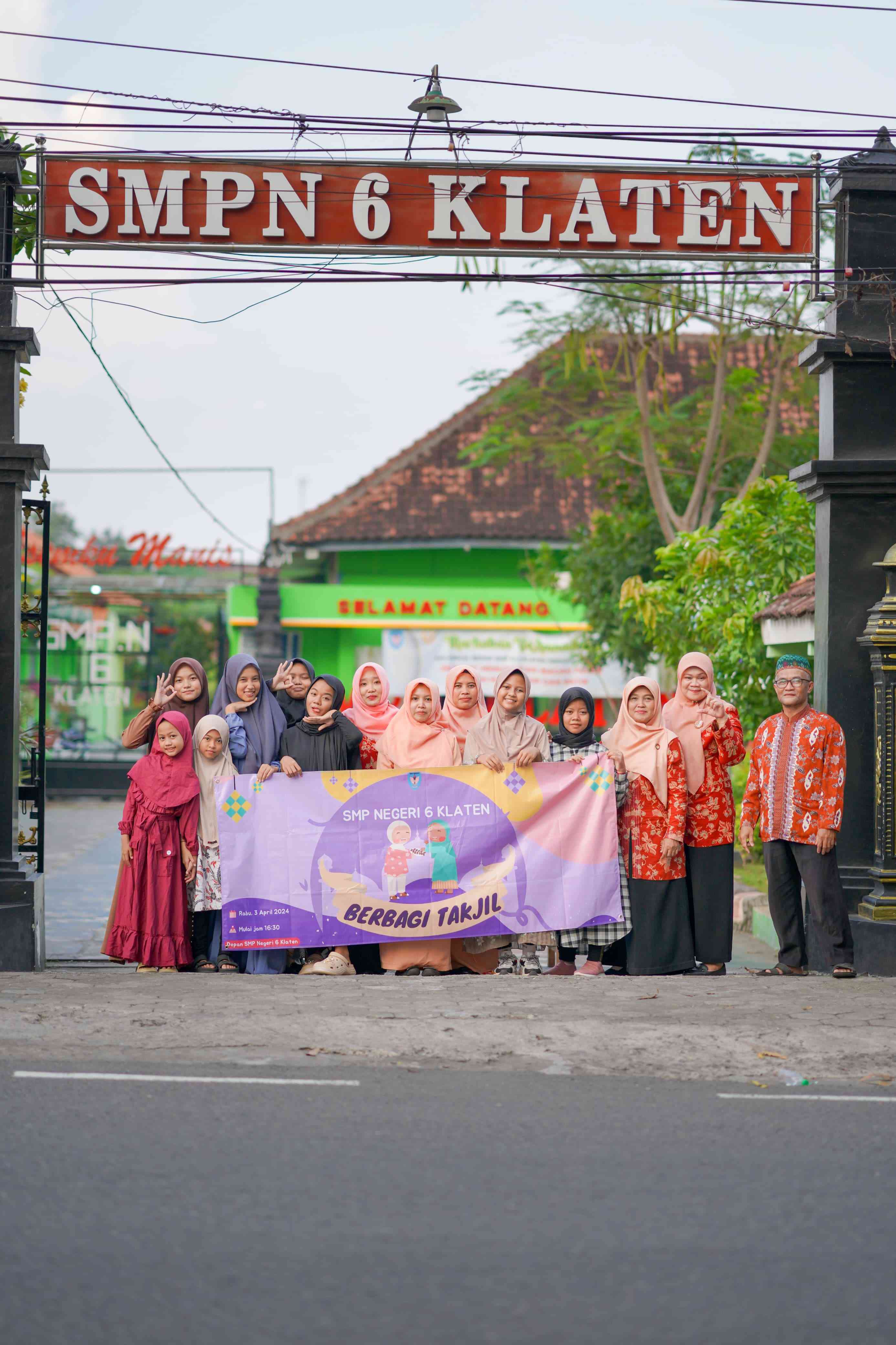 Takjil Esemku Manis, sebelum di bagikan warga (Foto;Dok/Diq)