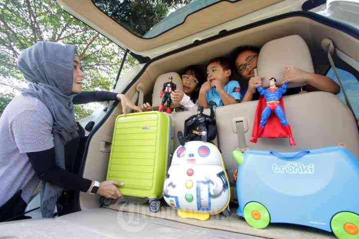 Mudiklah setelah pastikan rumah akan aman saja tanpa harus heboh di medsos mengenai mudik bareng seluruh anggota keluarga (dok foto: tribunnews.com)