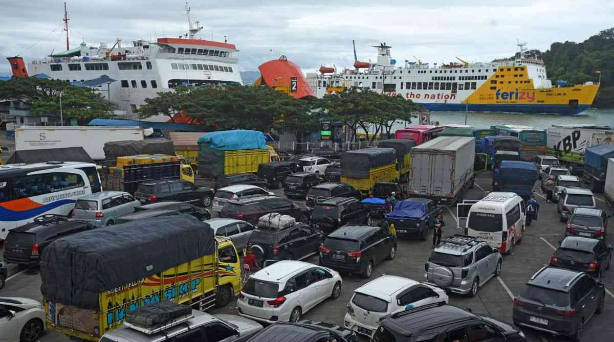 Ilustrasi kepadatan di Pelabuhan Merak(ANTARA FOTO/Asep Fathulrahman ) 