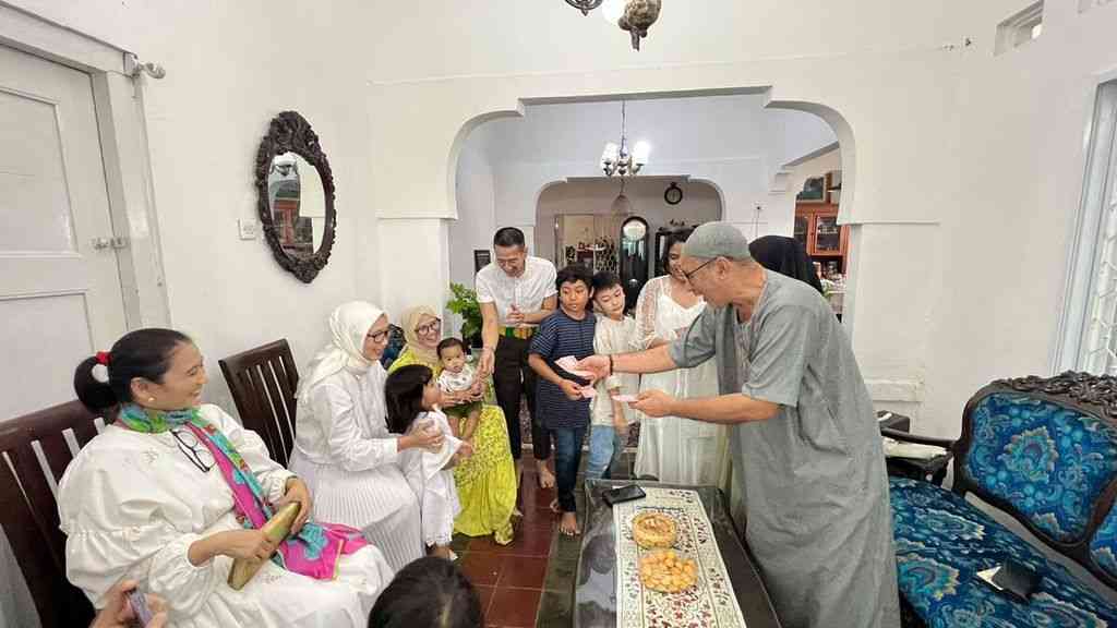 Suasana saat lebaran. | Foto diambil dari kompas.id