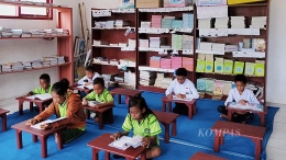 Ilustrasi-- Suasana perpustakaan di salah satu SD di Langgur, Kecamatan Kei Kecil, Kabupaten Maluku Tenggara, Maluku. (KOMPAS/ESTER LINCE NAPITUPULU)