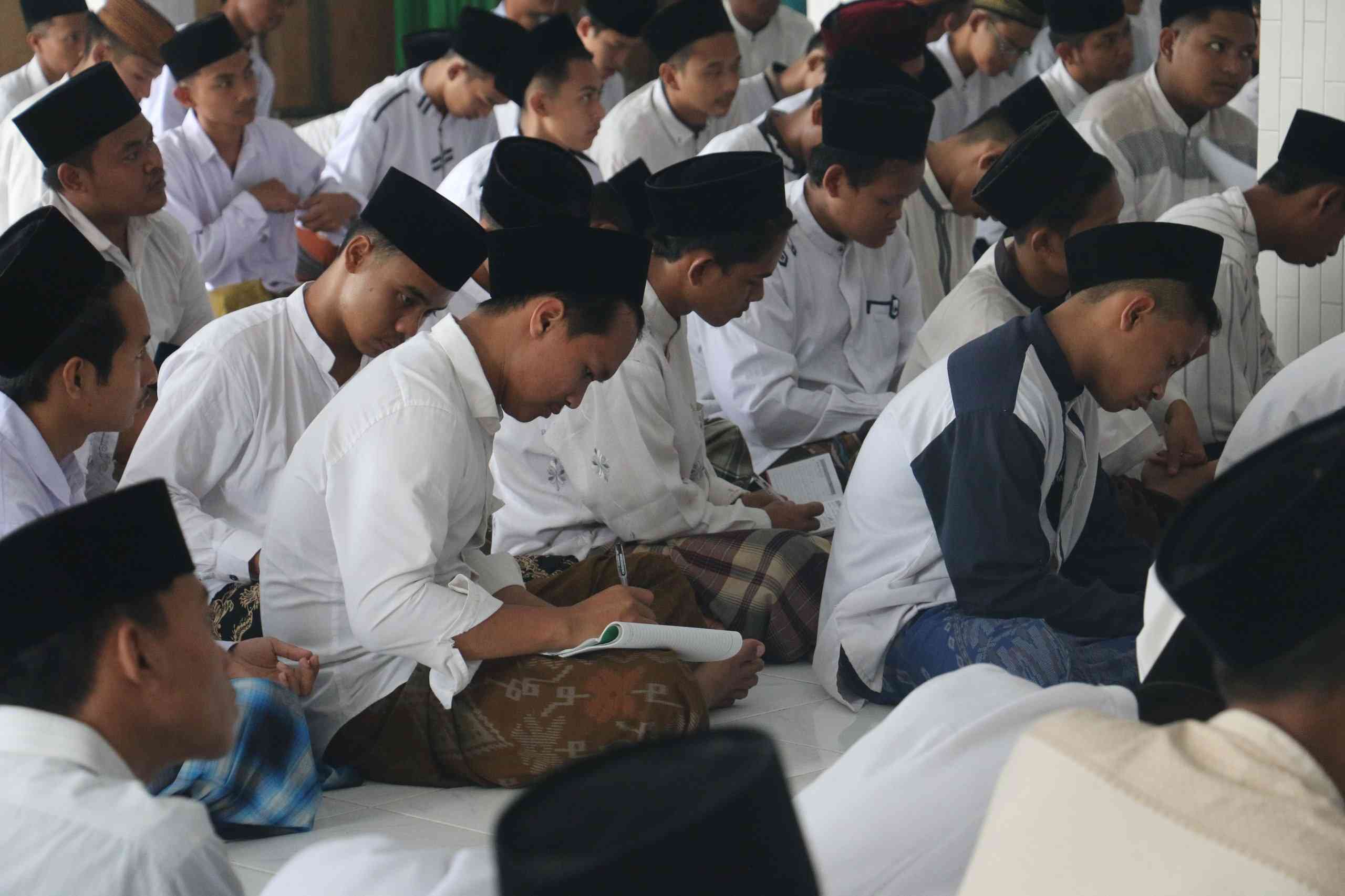 Santri Kelas Akhir pondok Al-Muhibbin, Al-Mardliyyah, Al-Amanah dan Al-Ikhlas/Dokpri