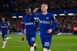 Cole Palmer berselebrasi seusai cetak gol dalam laga antara Chelsea vs Man United 5 April 2024, WIB.(GLYN KIRK/AFP via kompas.com)