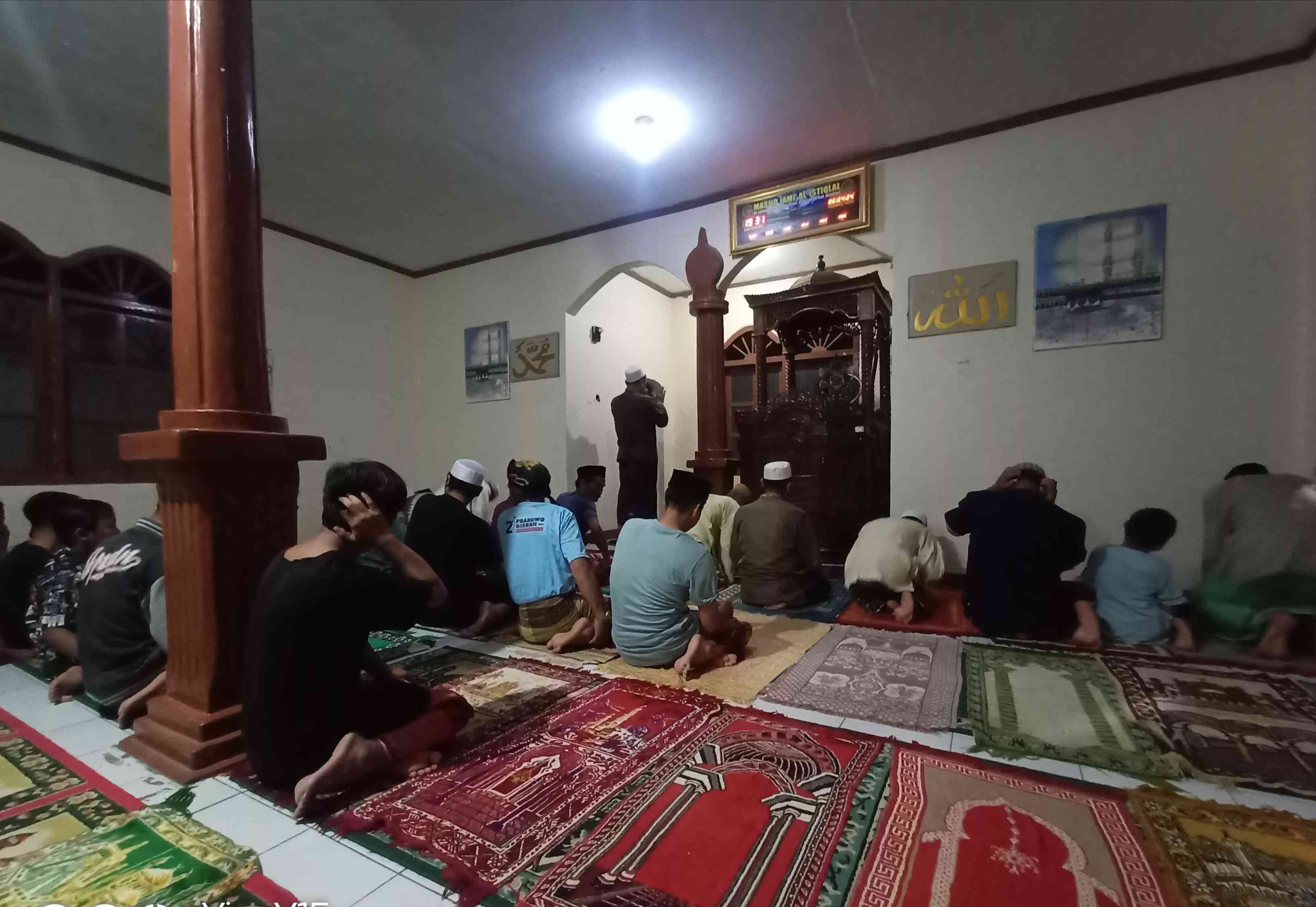 Suasana Shalat Tarawih di Kampung Halaman (Foto: Dok. Pribadi)