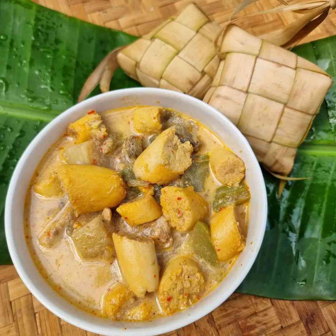 Ketupat Lebaran - credit to detik.com