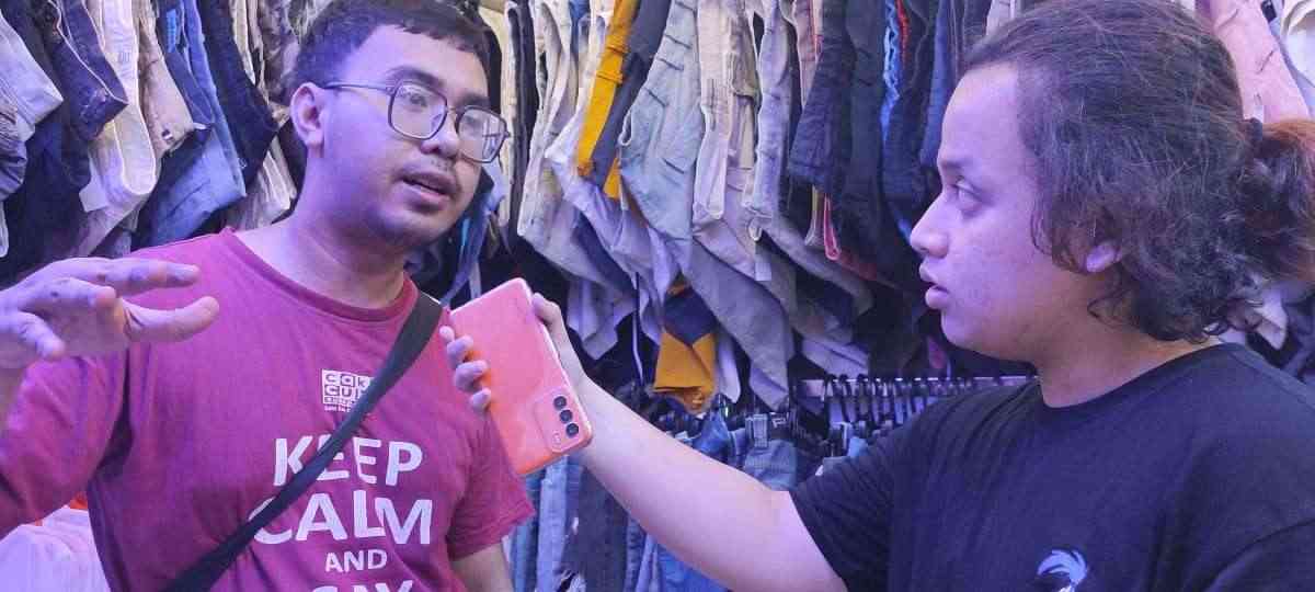 Wawancara dengan Andre, Penjual Baju di Pasar Senen (sumber: Tim Reporter/Adyatma Damardjati)