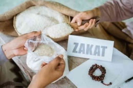 Zakat Fitrah: Simbol Kehormatan Ramadan | Foto: klikbantuan.com
