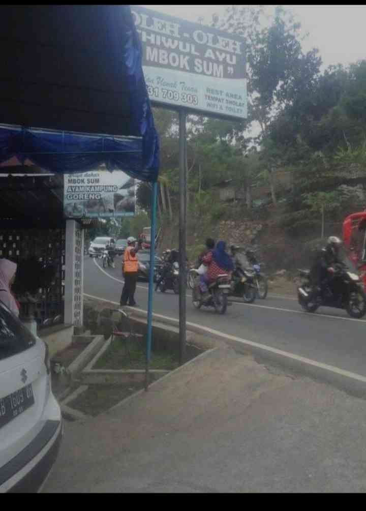 Pusat Oleh-oleh Mbok SumSumber : Dokumen Pribadi via FB Mbak Lily