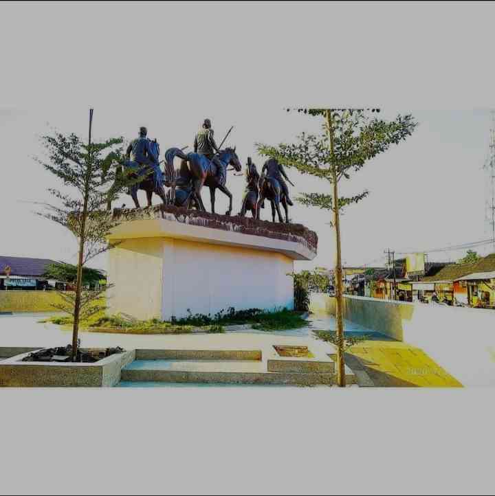 Patung Kuda ImogiriSumber : Dokumen Pribadi via FB Mbak Lily