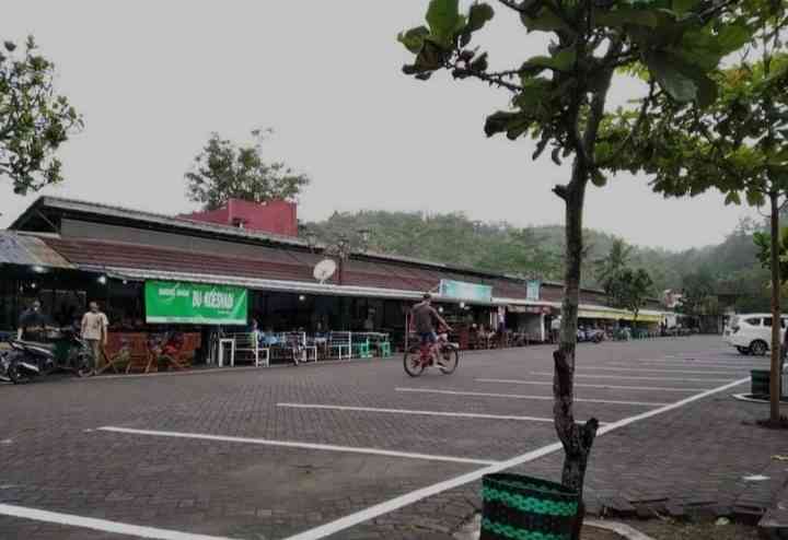 Areal Parkir Makam Kesultanan Jogyakarta&nbsp;Dokumen Pribadi via FB Mbak Lily
