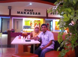 Rumah makan Makassar (foto dok pribadi Nur Terbit). 