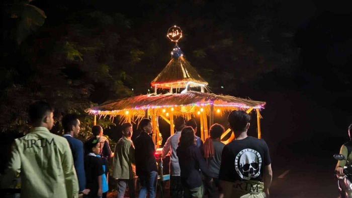 Gerobak pawai takbiran berbentuk masjid (dokpri/irerosana)