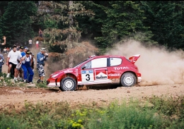 Peugeot 206 WRC di reli Acropolis 2003, Foto: Nickgleris 